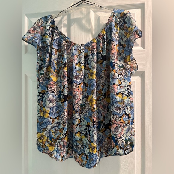 Lauren Conrad Pleated Cap Sleeve Floral Blouse - Picture 1 of 8